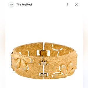 Vintage Crown Trifari Gold Textured Floral Bracelet